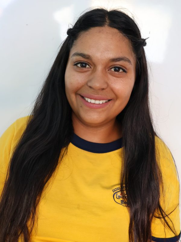 TIA JAZMIN ARAYA