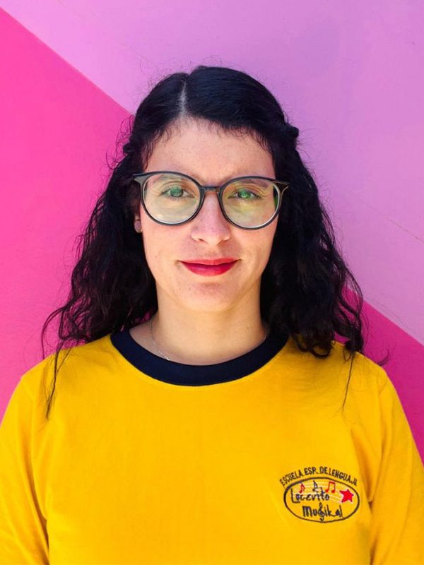 tia-camila